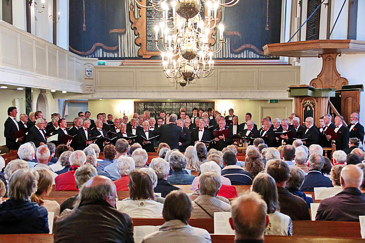 25 jaar Waarder helpt Roemenië met zangavond van Conforza_39